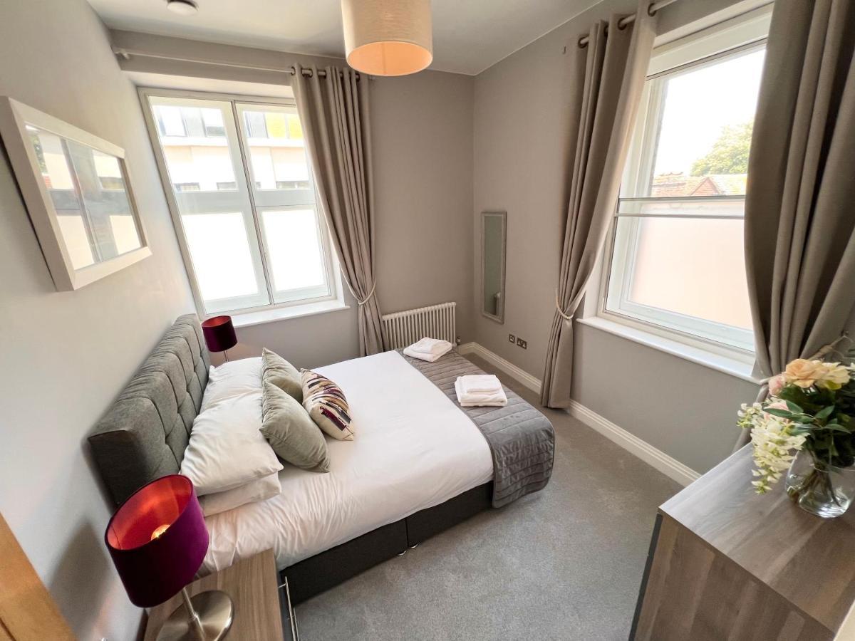 Urban Living'S - Windsor Castle Luxury Apartments Екстериор снимка