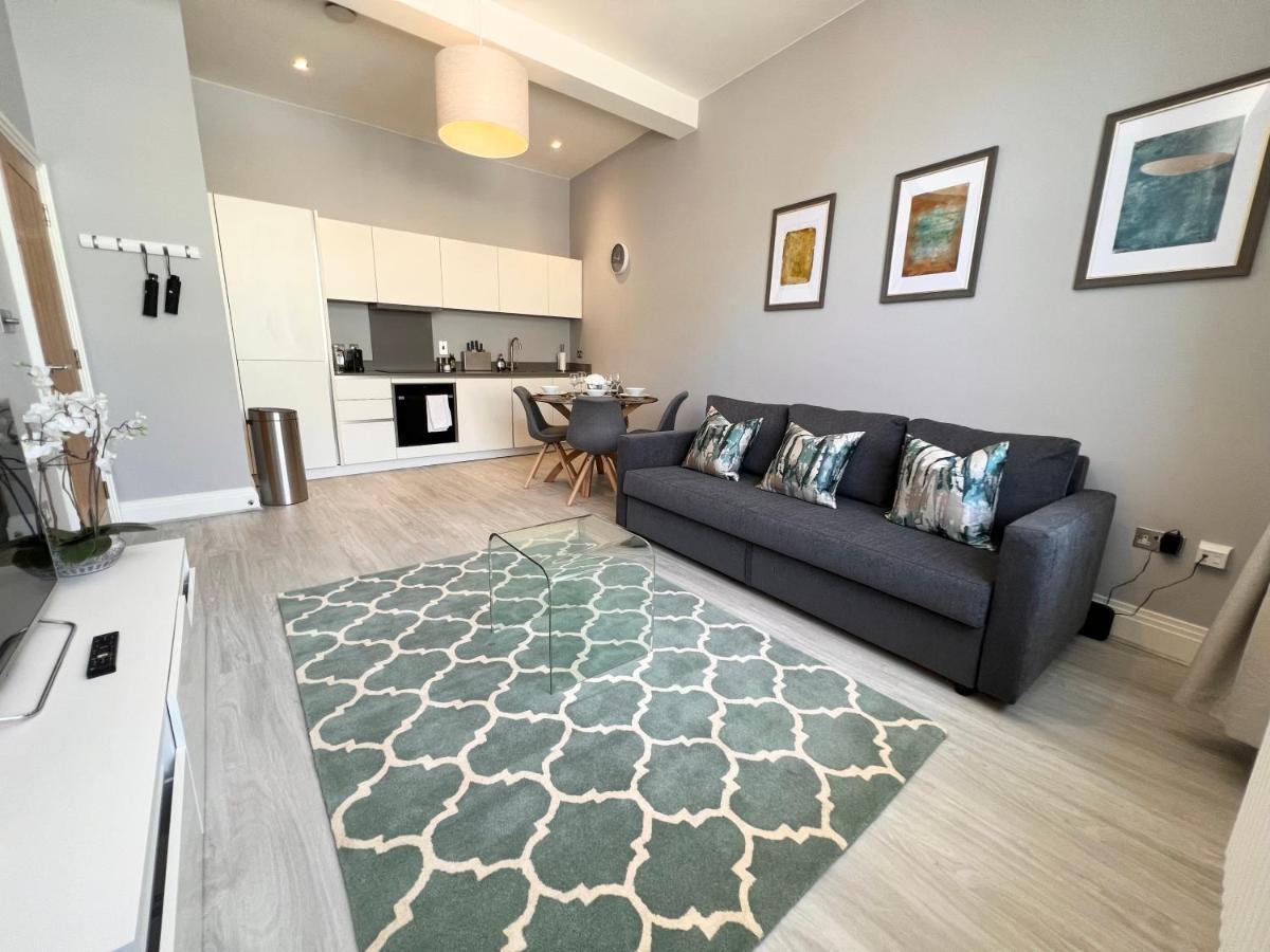 Urban Living'S - Windsor Castle Luxury Apartments Екстериор снимка