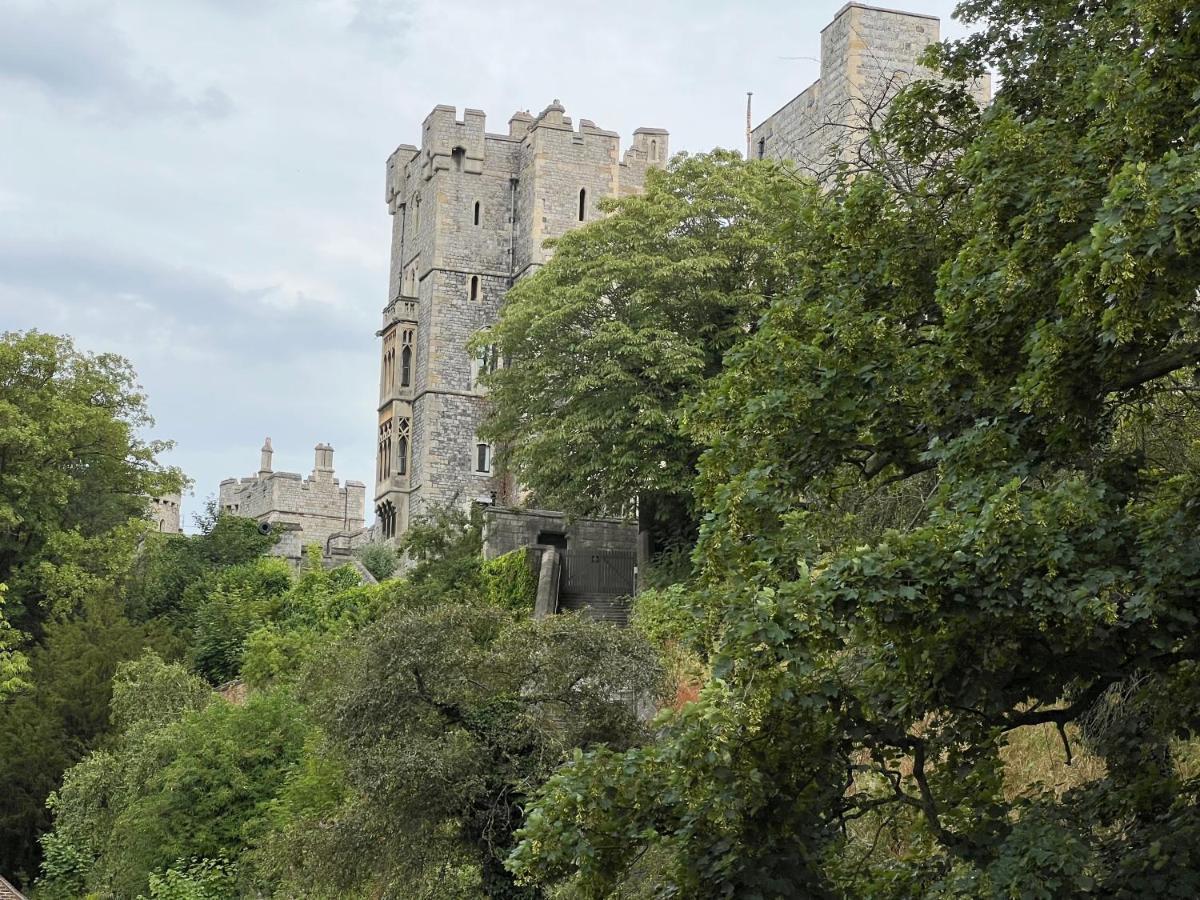 Urban Living'S - Windsor Castle Luxury Apartments Екстериор снимка