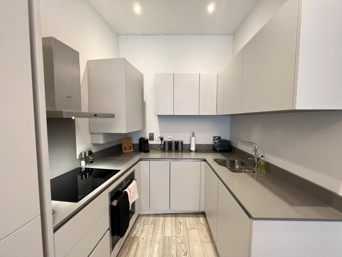 Urban Living'S - Windsor Castle Luxury Apartments Екстериор снимка