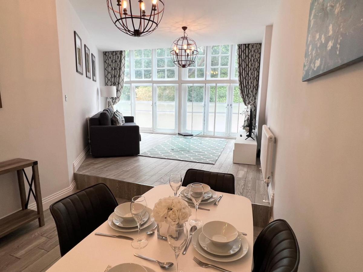 Urban Living'S - Windsor Castle Luxury Apartments Екстериор снимка