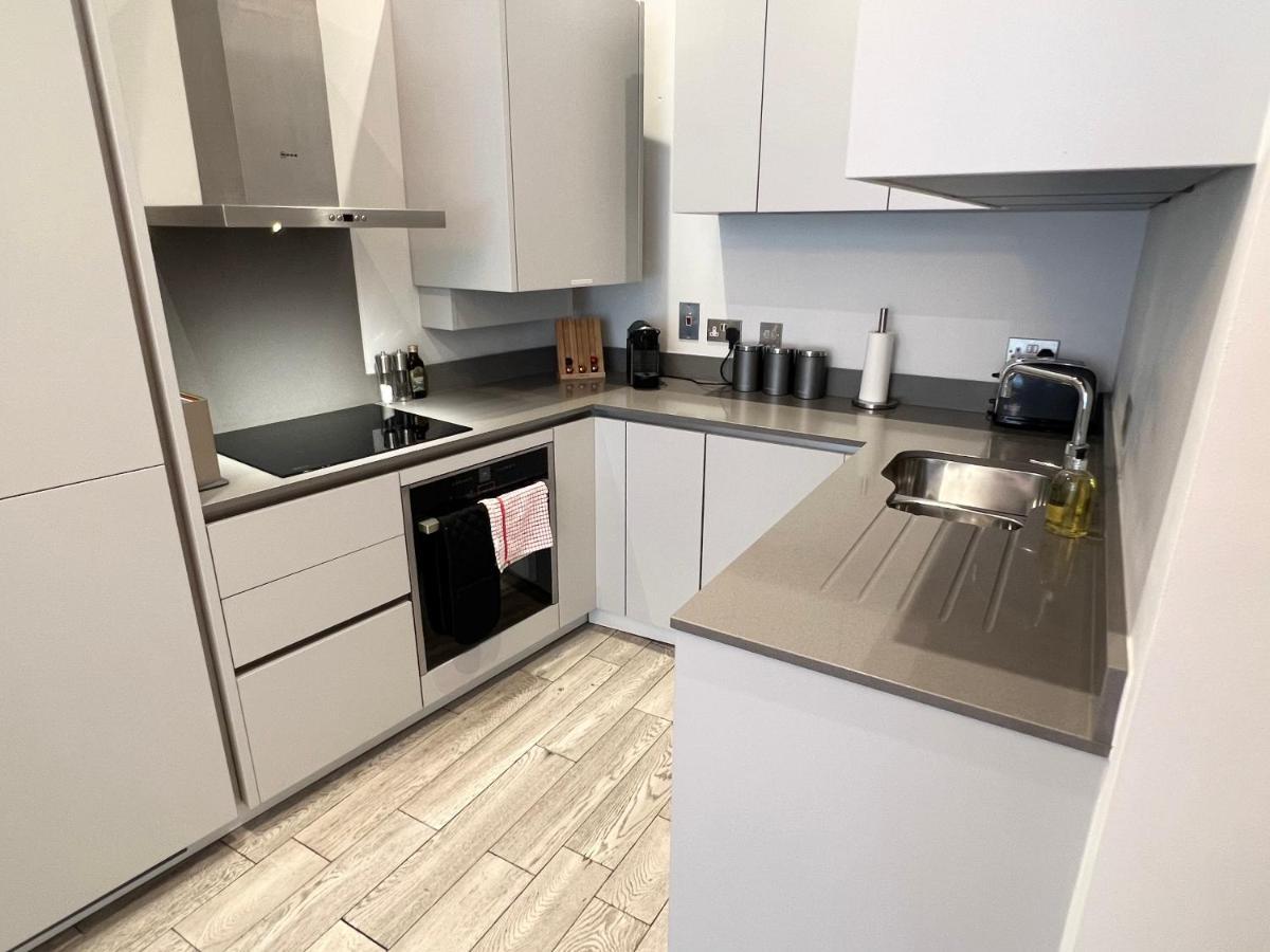 Urban Living'S - Windsor Castle Luxury Apartments Екстериор снимка