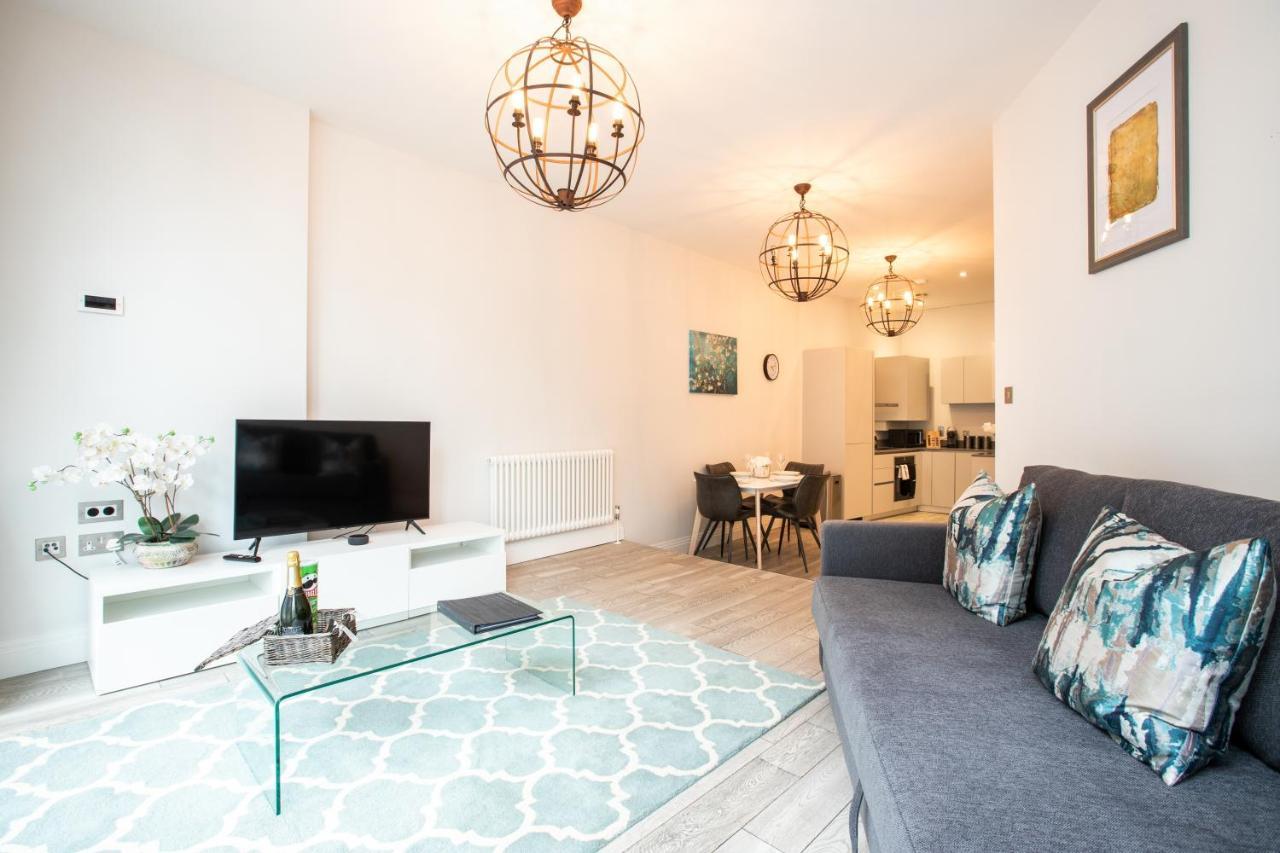 Urban Living'S - Windsor Castle Luxury Apartments Екстериор снимка