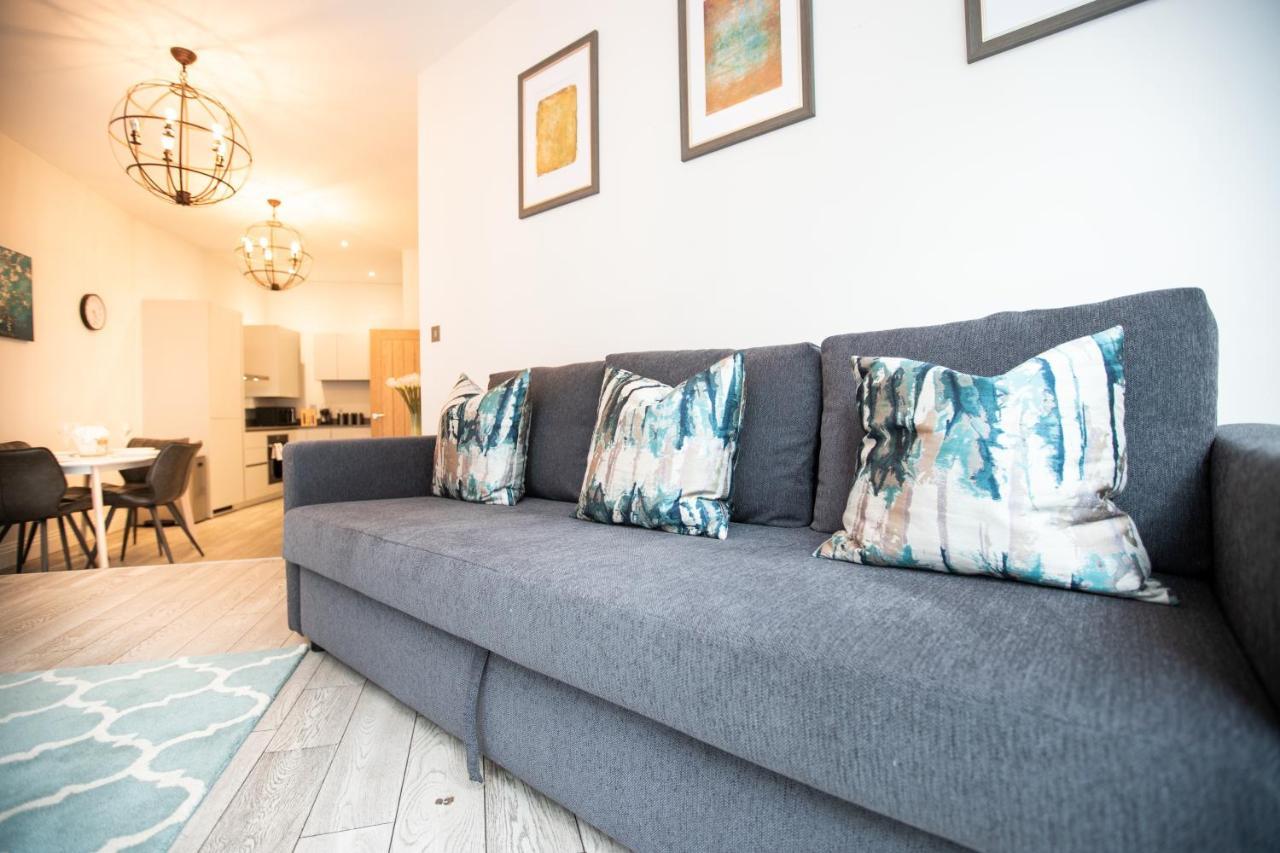 Urban Living'S - Windsor Castle Luxury Apartments Екстериор снимка