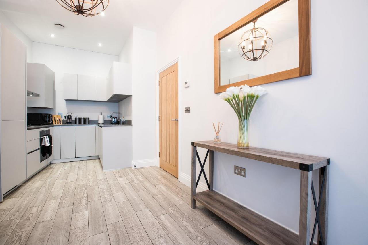 Urban Living'S - Windsor Castle Luxury Apartments Екстериор снимка