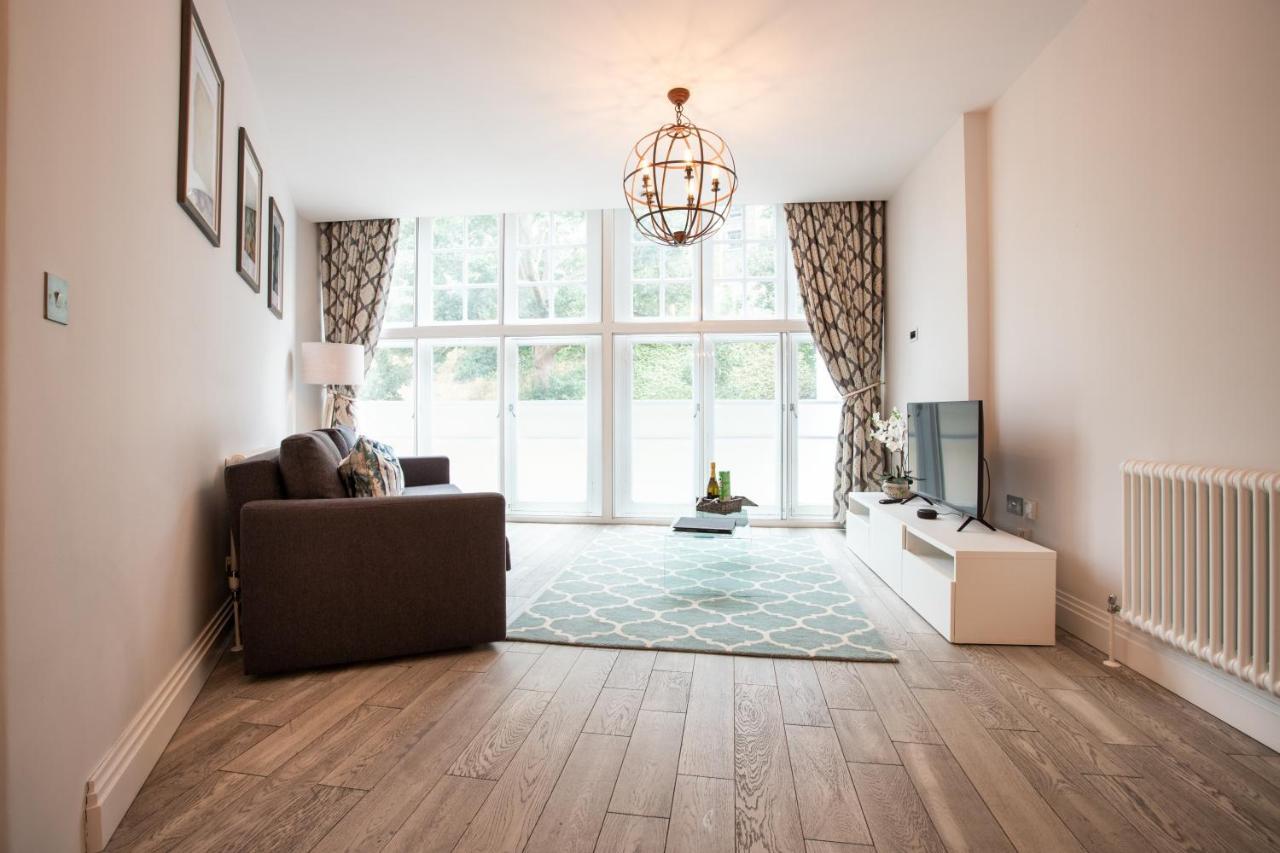 Urban Living'S - Windsor Castle Luxury Apartments Екстериор снимка