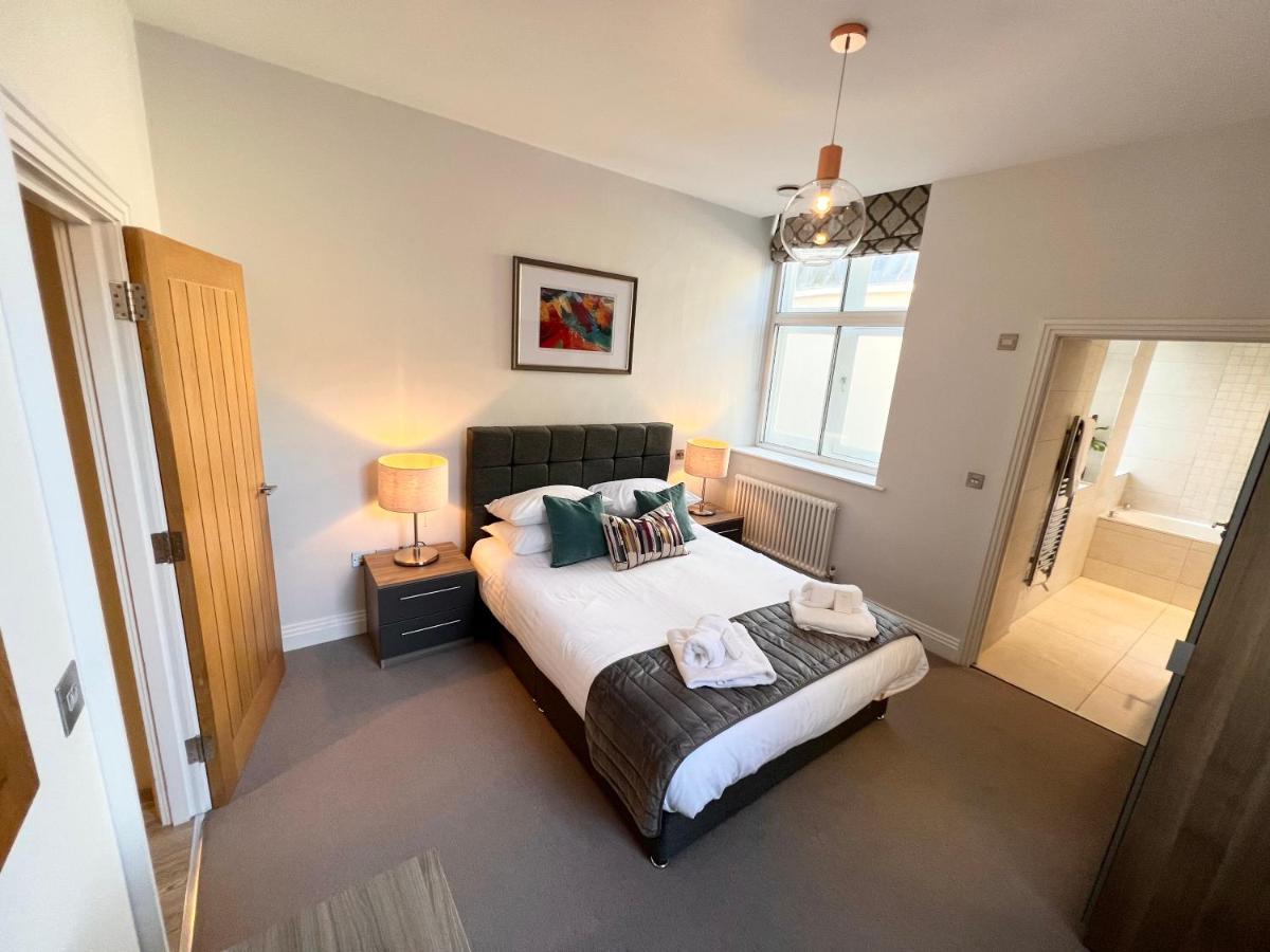 Urban Living'S - Windsor Castle Luxury Apartments Екстериор снимка