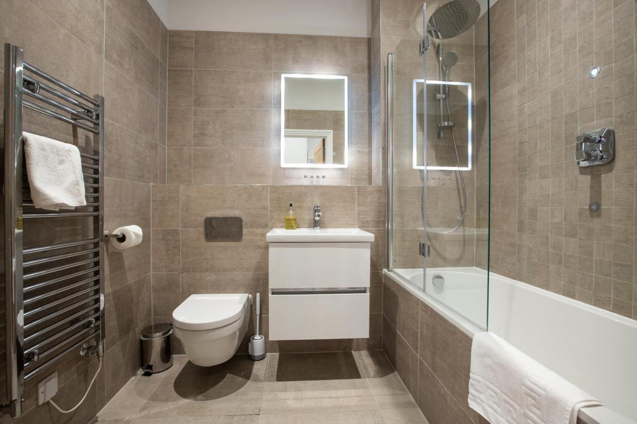 Urban Living'S - Windsor Castle Luxury Apartments Екстериор снимка