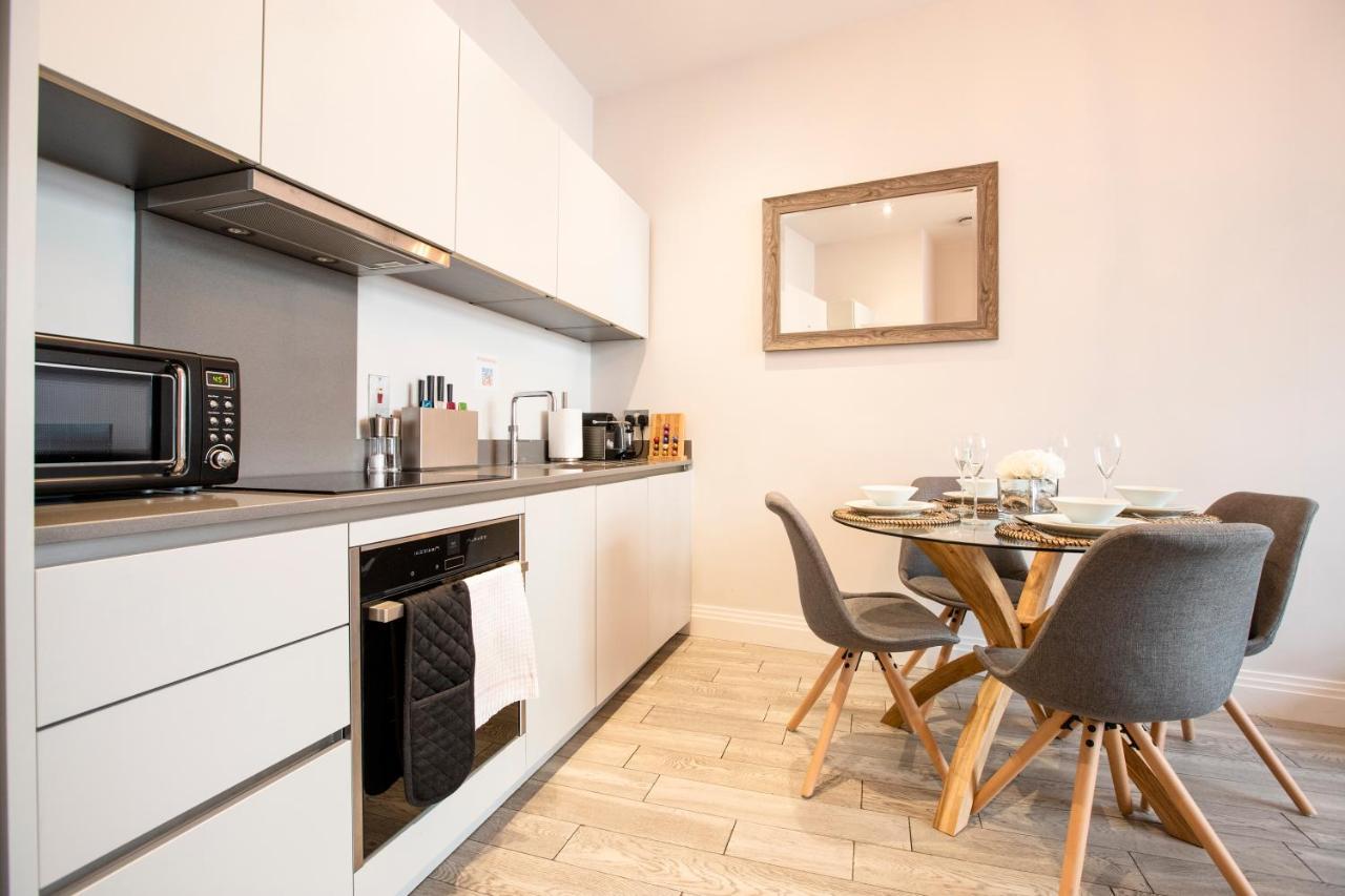 Urban Living'S - Windsor Castle Luxury Apartments Екстериор снимка