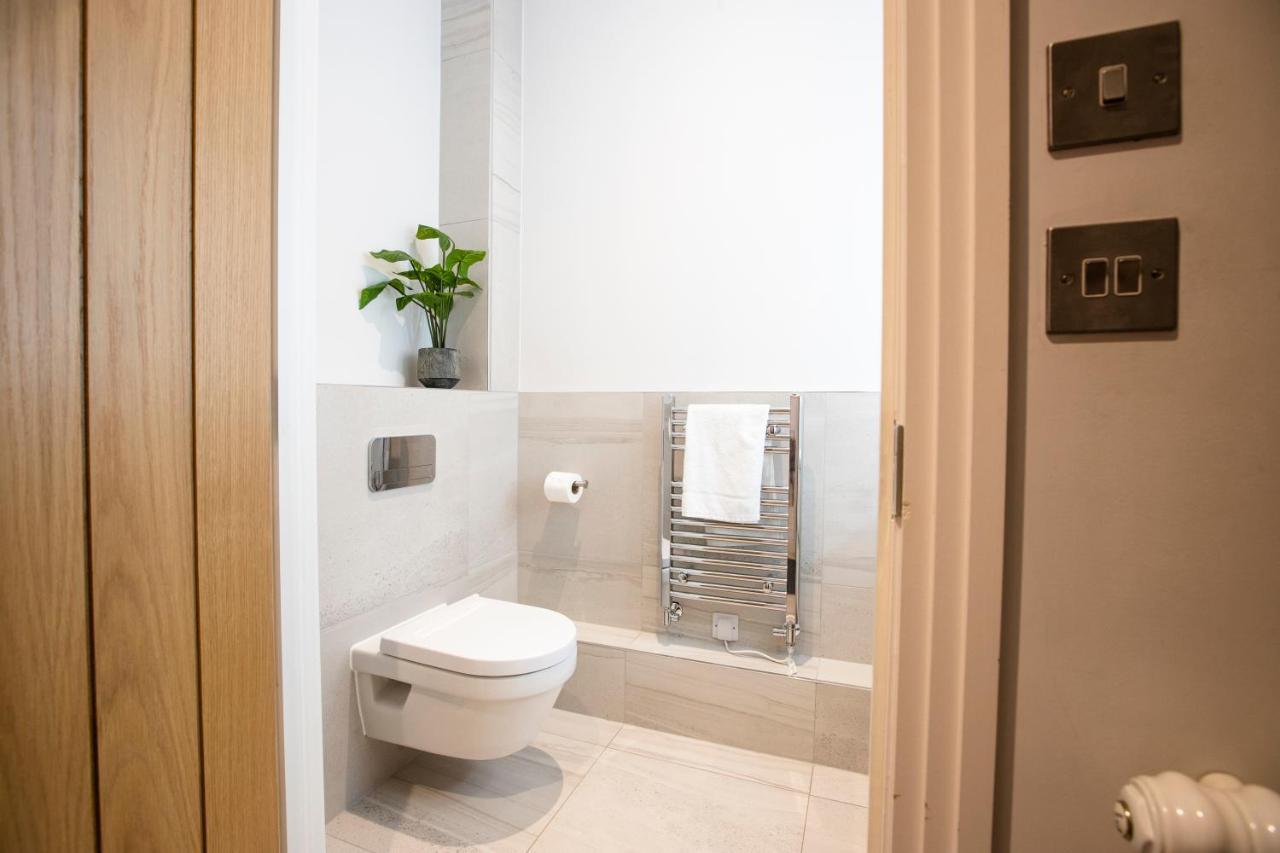 Urban Living'S - Windsor Castle Luxury Apartments Екстериор снимка