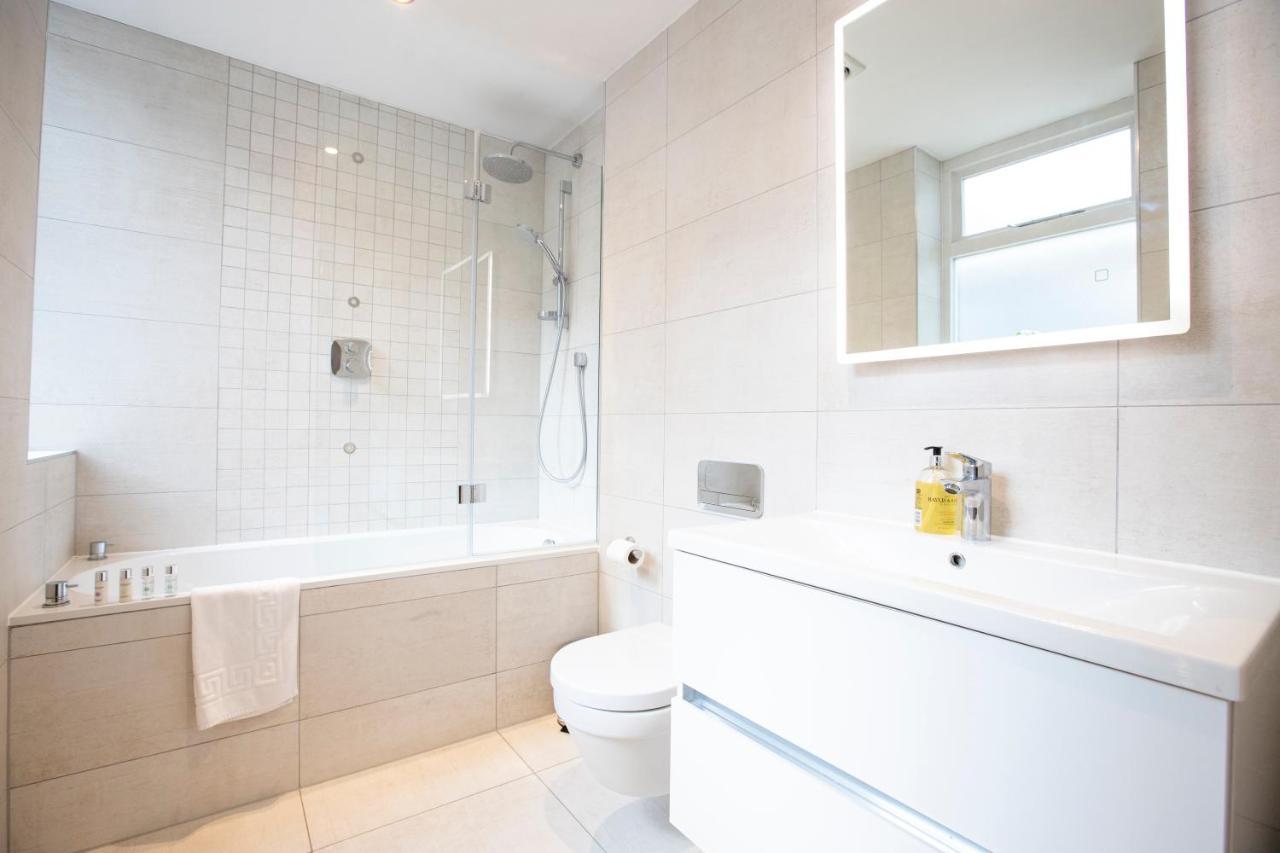 Urban Living'S - Windsor Castle Luxury Apartments Екстериор снимка