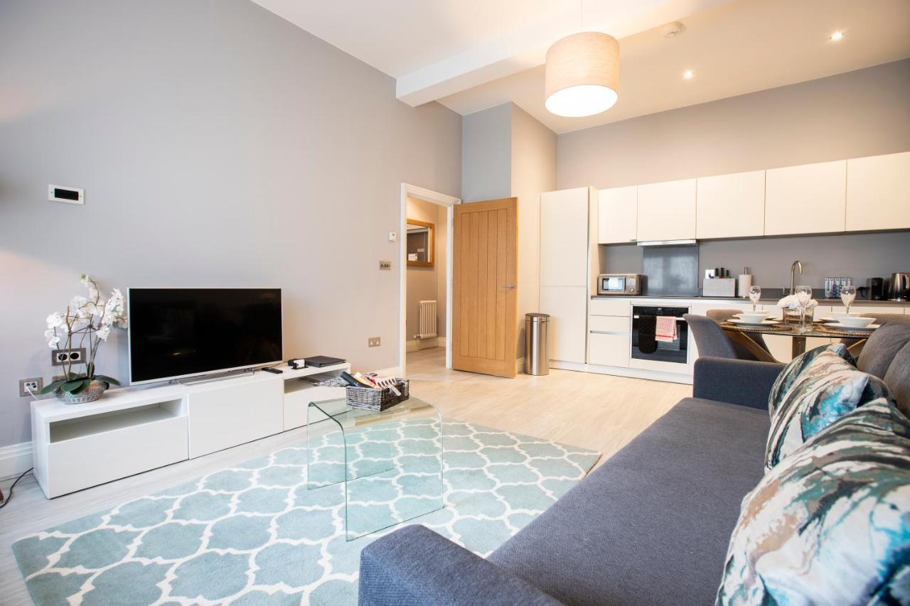 Urban Living'S - Windsor Castle Luxury Apartments Екстериор снимка