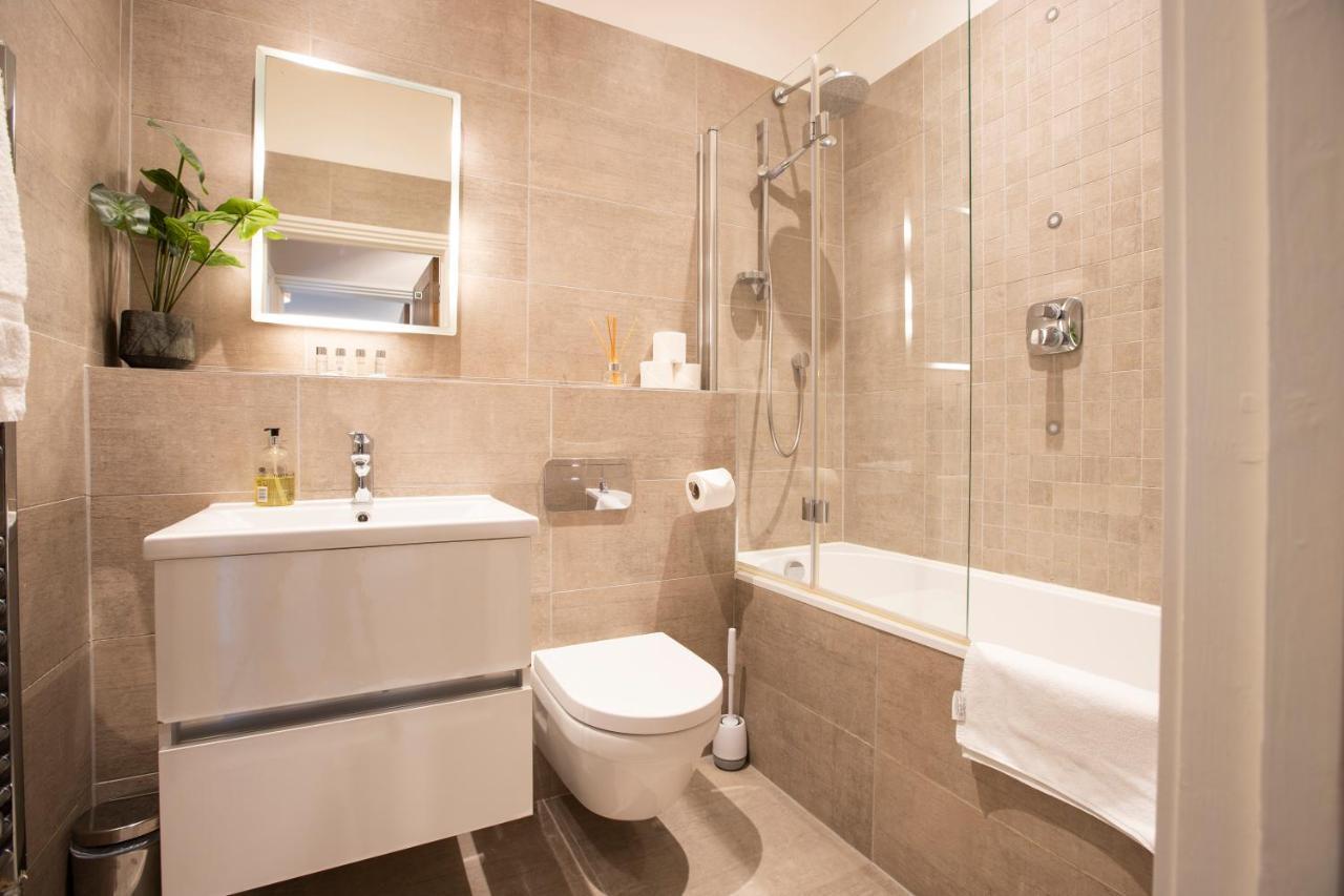 Urban Living'S - Windsor Castle Luxury Apartments Екстериор снимка